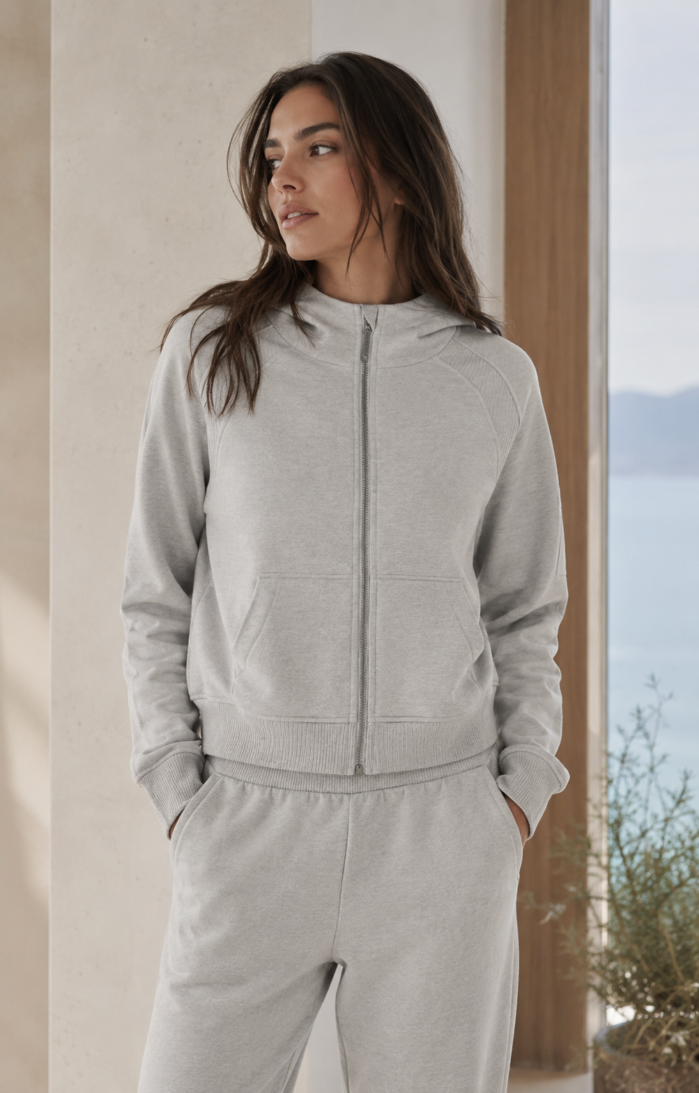 Studio Cropped Zip
