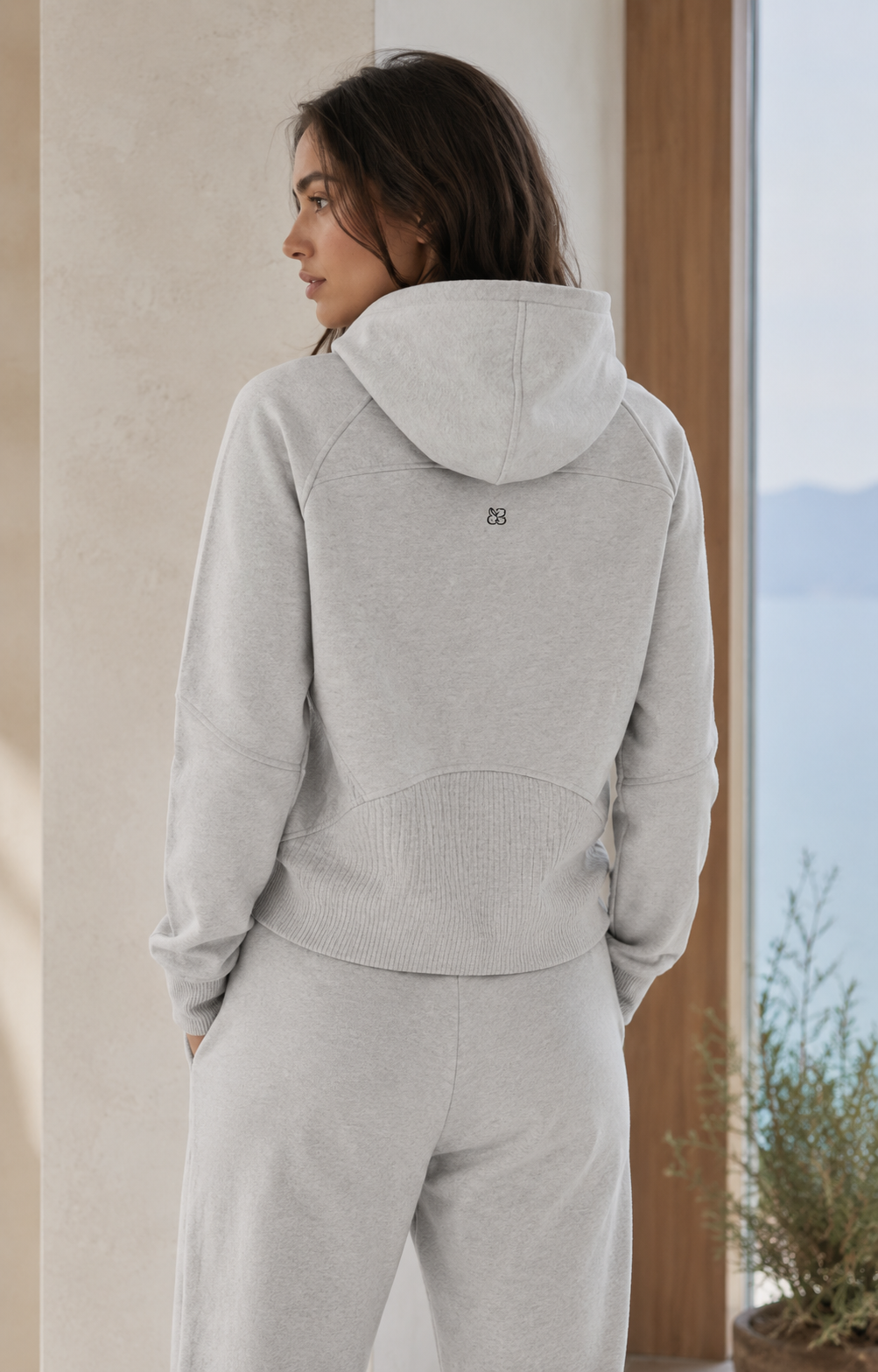 Studio Cropped Zip