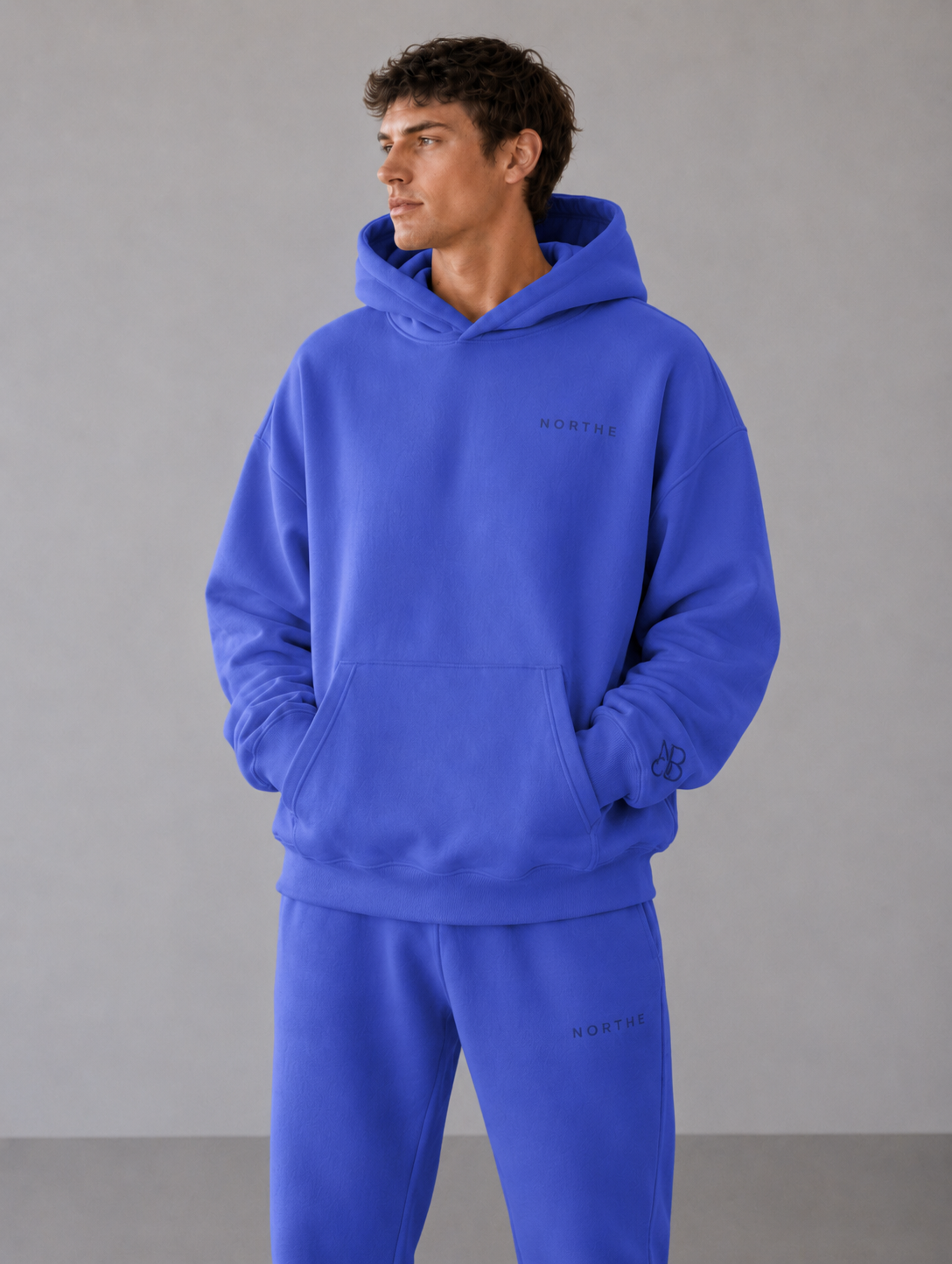 CORE HOODIE - OVERSIZED FIT