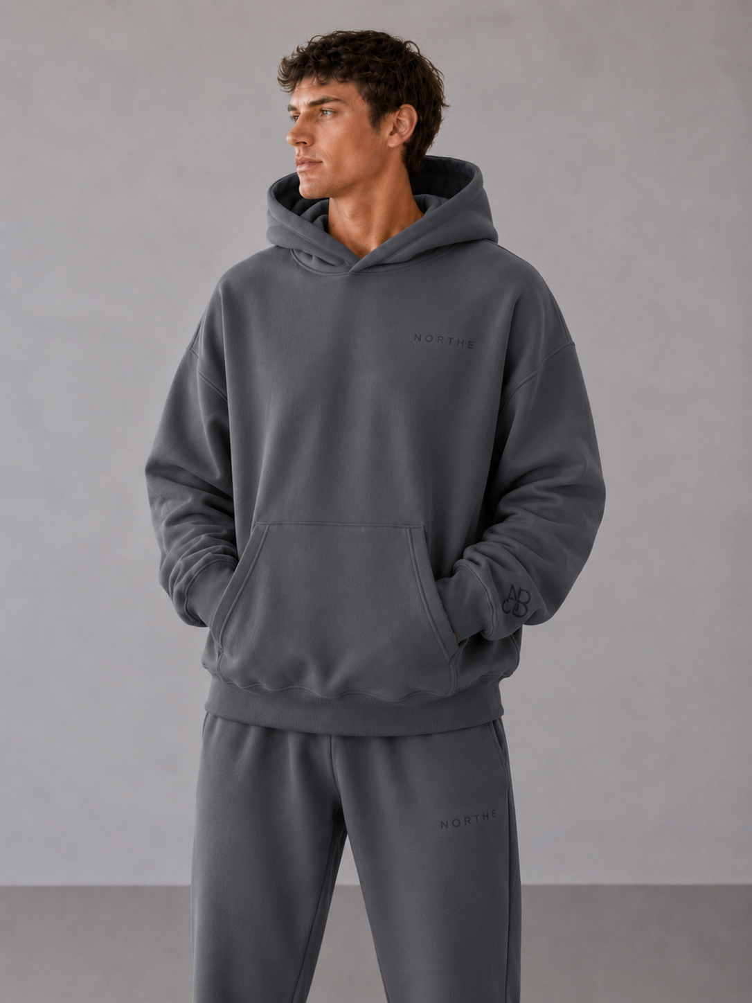 CORE HOODIE - OVERSIZED FIT